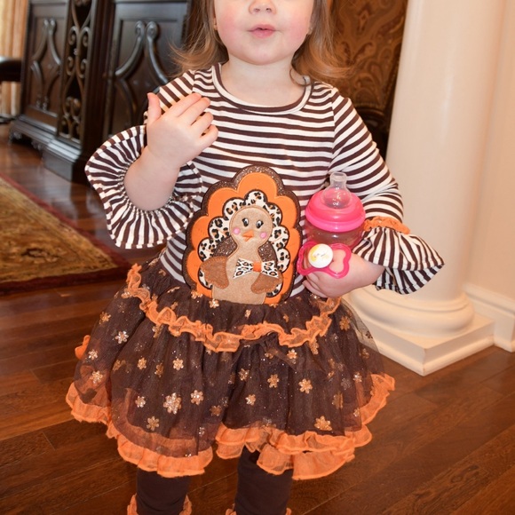 Emily Rose Thanksgiving outfit - Picture 7 of 7